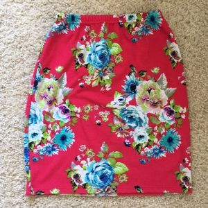 ❣️Hot pink floral bodycon skirt